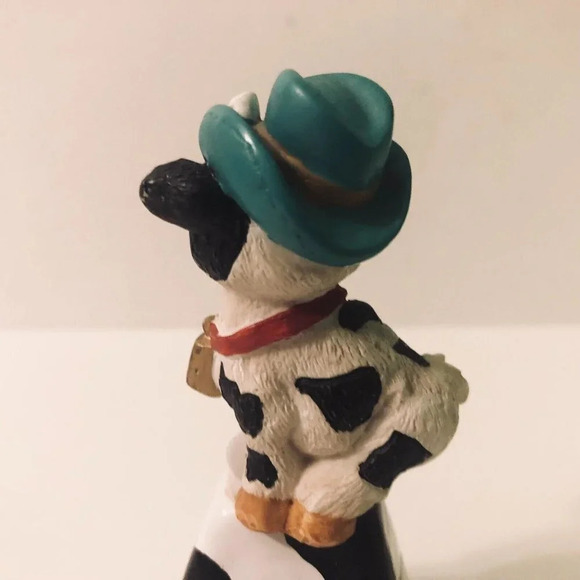 Vintage Russ Cow Figurine On A Bell 4 Inch Tall Figure Flaw - Picture 6 of 15